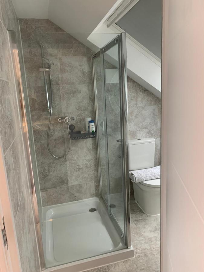 Cosy Beautiful One Bedroom Flat Доркинг Экстерьер фото